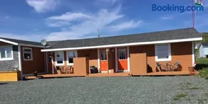 Yvonne's Cottages - Image 2
