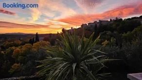 Villa climatisée avec vue panoramique et piscine sans vis à vis. - Image 1