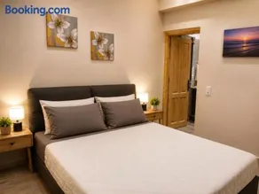 Elvira Boutique Suites - Elegant Studios near the Sea - Image 3