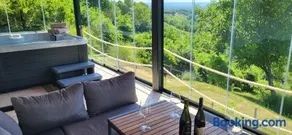 Mountain Villa Carin - Jacuzzi - Panoramic View - 4 Bedrooms - Free Private Parking - Near Zagreb - Image 2