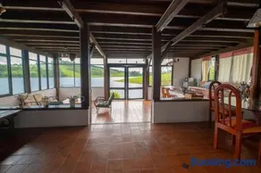 Chalet junto al lago con muelle privado - Image 3