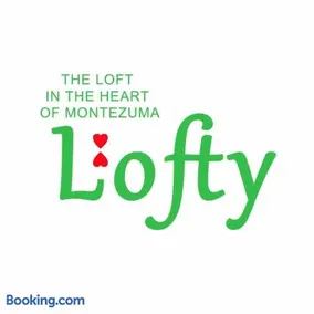 Lofty, fully equipped apartment in the heart of Montezuma - Image 2