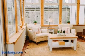The Lodge - Image 2