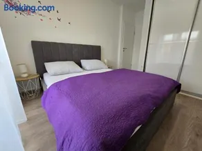 Holiday apartments Stobrec 2 - Image 1