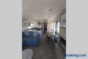 8 berth Caravan at Parkdean Camber Sands - Image 2