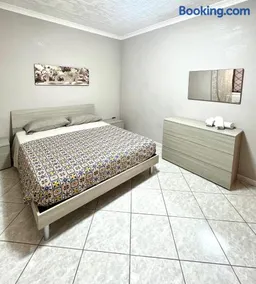 SEA apartment - Image 2