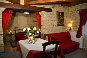 Al Castello di Montalfoglio - Image 1