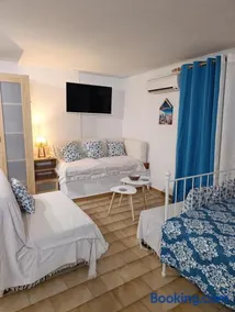 Beachfront Premium Studio 40m2 Poros - Image 1