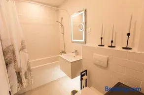 Escapism - Premium 1BR Apartment with Parking - Image 4