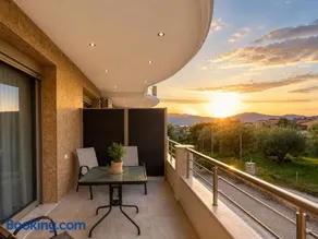 Danita Apartments - Image 1