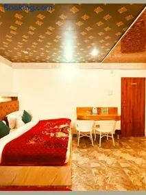 Hotel Apsara New - Image 1