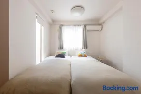 ROMANTIC FLAT IN THE HEART OF SHIBUYA / 7MIN WALK - Image 4