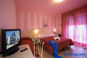 Hotel Le Soleil - Image 2