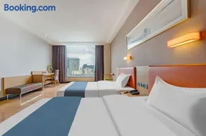 Yunli Boutique Hotel - Image 3