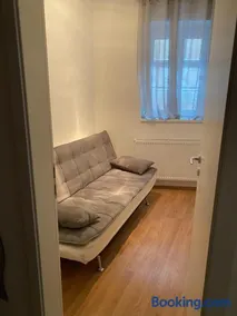 Várker 9 Apartman - Image 4