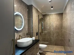 Raina apartment Gold - Image 4