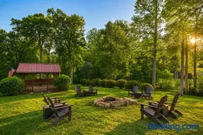 Expansive lakefront cabin with game room and yard - Image 2