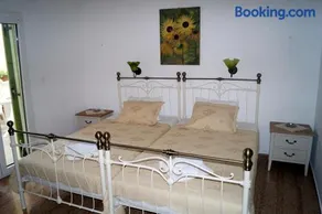 Maria & Kyros House - Image 3