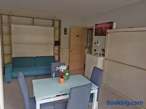 Domus Parca Apartment, Host: Shamira - Image 5