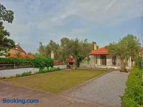 Alykesbeachhouse - Image 1