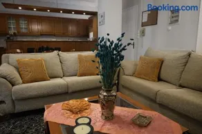 Efi's apartment - Image 2