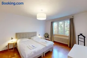 Sunny and quiet 1BR flat city center - Parkview 5 - Image 2
