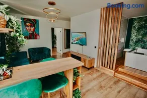 Jacuzzi Apartment - Image 3