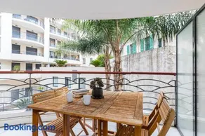 Nice 1 Bedroom downtown Carré d'Or with garage - Image 2