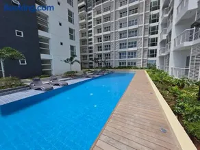 One LakeShore Condominium Studio Unit - Image 5
