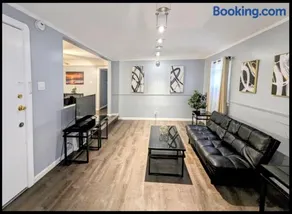 Spacious 3 bedroom home by Melrose and 10 minutes to Hollywood Walk of Fame - Image 3