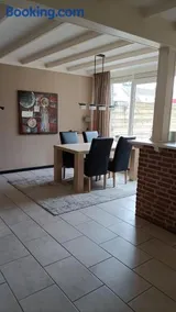 Family home near the city center! - Image 3