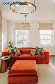 Elegant, Luxury Family Apartment! Marlow Town Centre, Walk to Pubs - Image 2