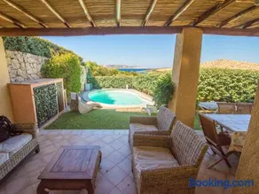Villa Fiore con Piscina e Vista Mare - Image 1