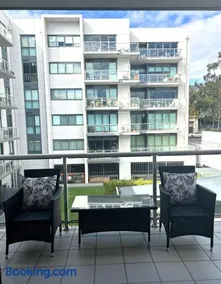 THE WATERFRONT APARTMENTS 2 Bedroom Executive Apartment with Courtyard Views located on the Geelong Waterfront - 2405 - Image 1