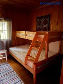 Simple and cozy forest cabin - Image 4