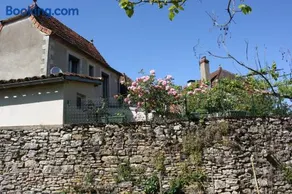 chez Huguette - Image 1