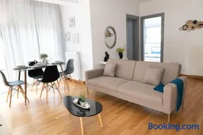 Chic 1BR Apartment in Neo Psichiko - Image 5
