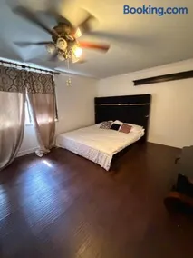 Cozy Modern Home - Image 2