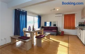 Holiday Apartment Slatine 02 - Image 4