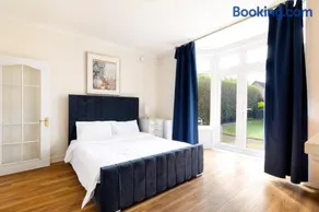 Holiday House Close to Heathrow - Image 4
