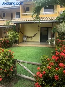 Guarajuba - BA - Confortável casa com 3 quartos, 2 suites - Image 1