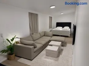 AURUM LIVING - Near Airport - Image 4