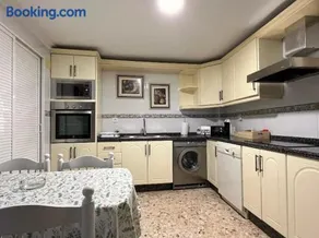 Casa amplia a un paso de Sevilla - Image 2
