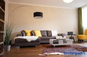 Stylish New City Appartement - Image 2