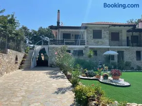 Miro & Lana vacation home - Image 1