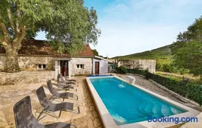 Holiday Home Tissa - Image 1