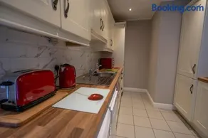 Alensgrove Cottages #3 - Two-Bedroom Cottage - Image 3