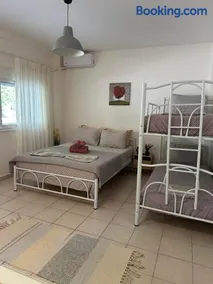 Elena Rooms-Apartments -B - Image 4