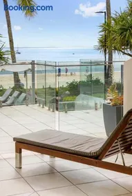 Fairshore 12: Absolute Beachfront, Direct Beach & Pool Access - Image 3
