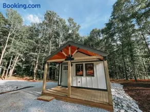 Cabin #9 One Bedroom with Kitchenette - Image 1